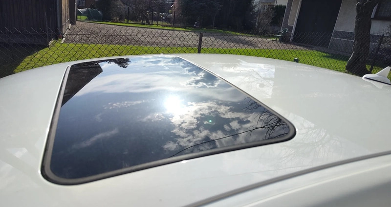 Maserati Ghibli cena 126000 przebieg: 100000, rok produkcji 2016 z Łobez małe 92